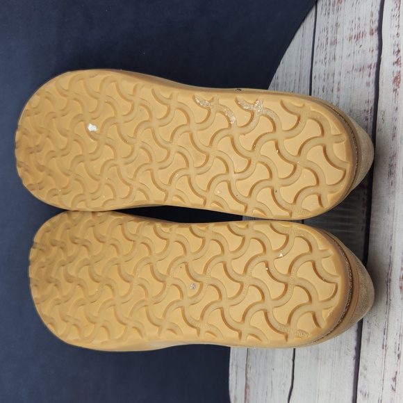 Birkenstock Oswego Suede Slip on Loafers Tan Sandcastle Size 39 - Picture 11 of 11